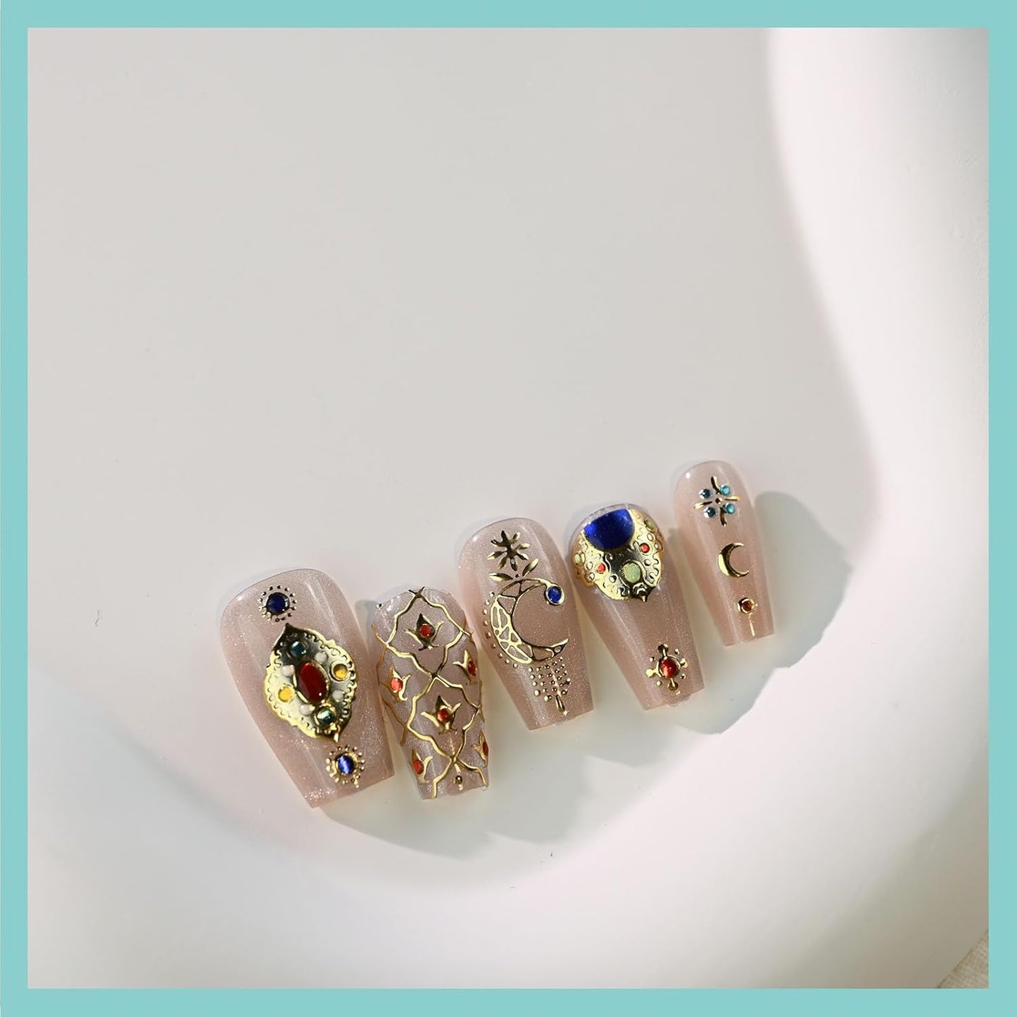 Gold Totem Vintage Nail Art Stickers, Nail Decals, Self-Adhesive, Nail Accessories for Women, Nail Decorations