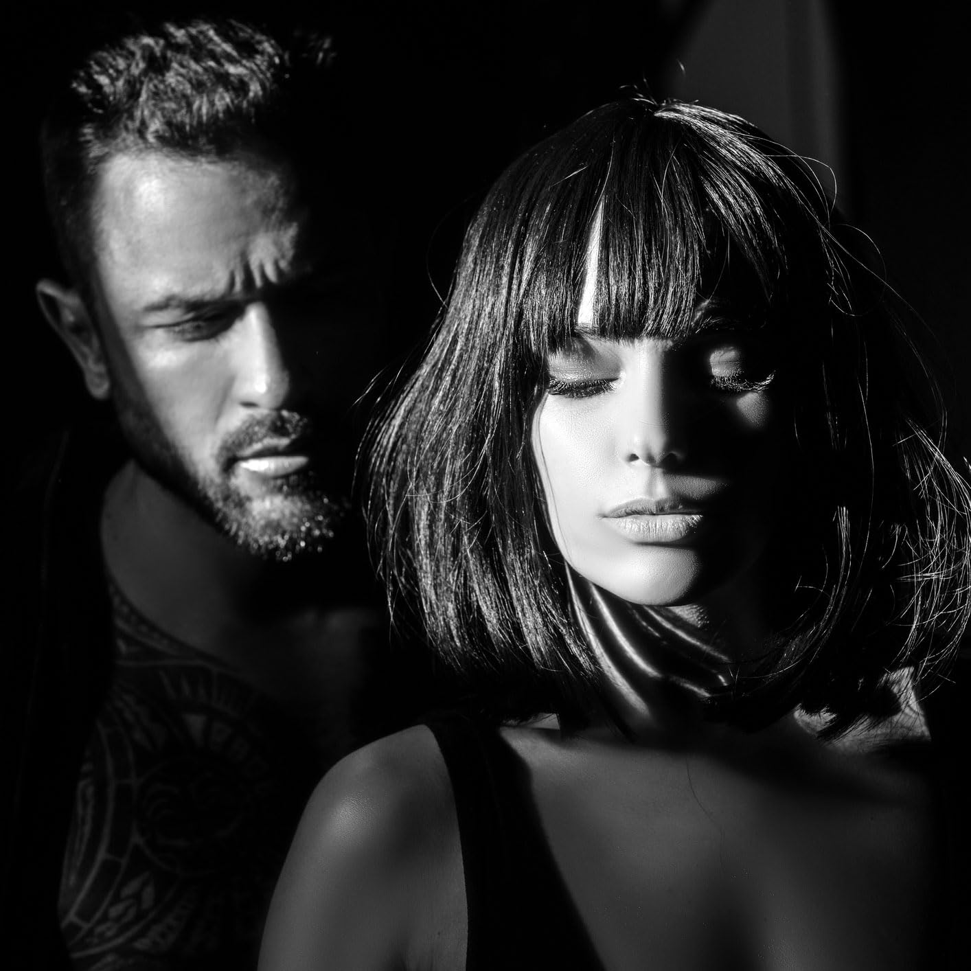 Rich Oud Eau de Parfum 3.4 oz - Masculine Blend with Warm Smoky Incense Earthy Accords and Spicy Black Pepper loved for its long lasting trail and compliment catching aroma