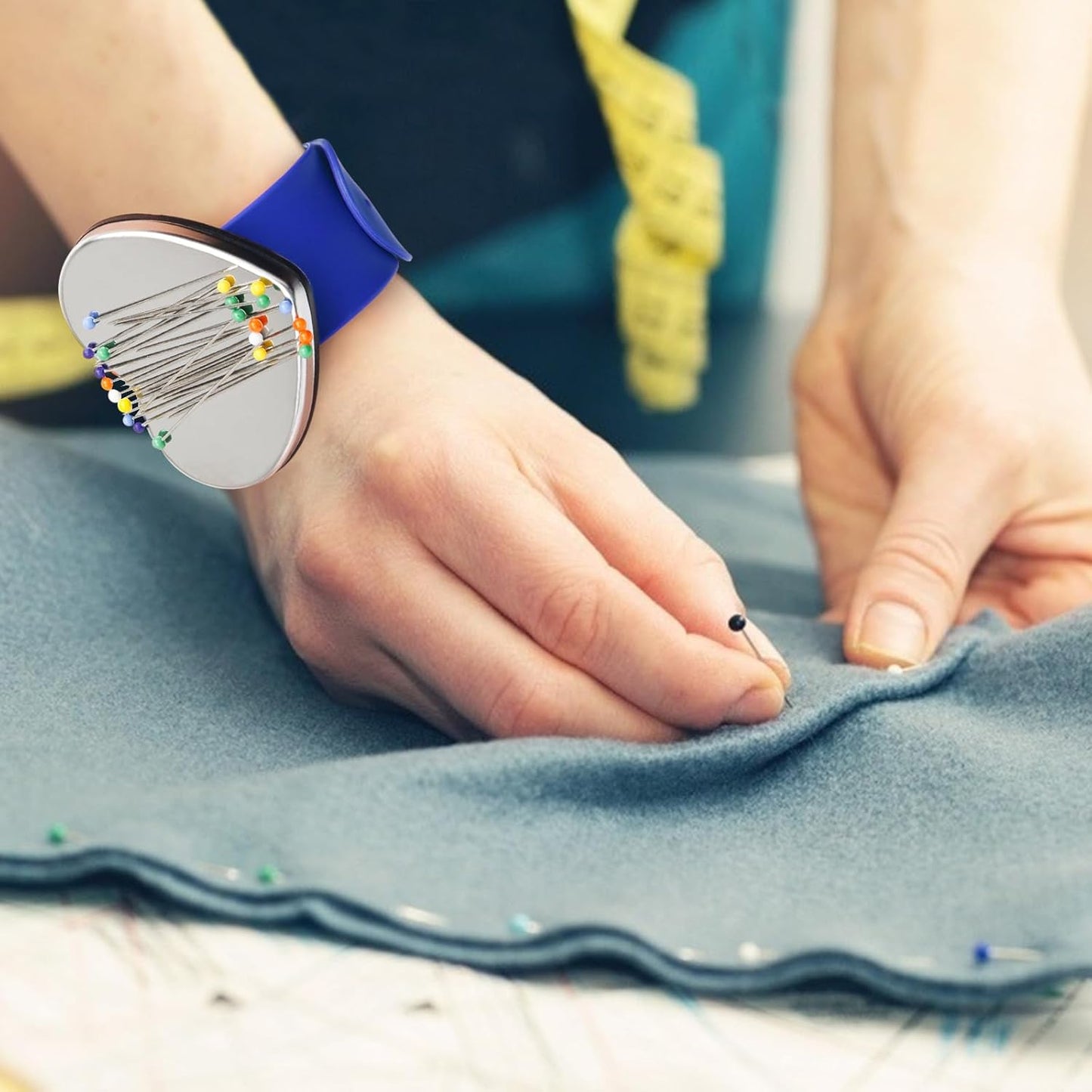 17 Pieces Hair Parting Tools Set Heart, Included 8P Hair Parting Ring 2P Metal Rat Tail Comb 6P Hair Sectioning Clip with 1P Magnetic Wrist Sewing Pin Holder for Braiding (Blue)