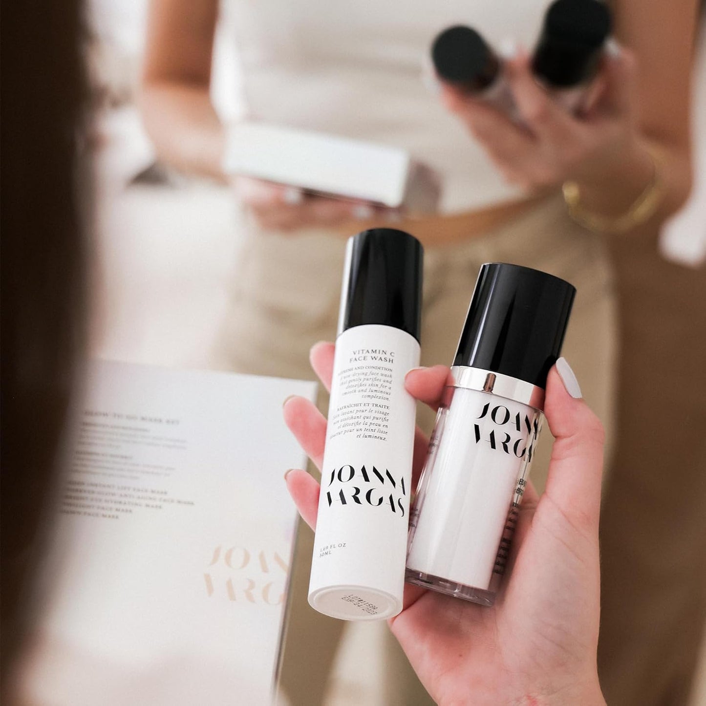 Joanna Vargas Vitamin C Face Wash for Women – Hydrating Daily Facial Cleanser with Witch Hazel, Hyaluronic Acid & Galactoarabinan – Gentle Clarifying Face Wash for Dry or Dull Skin – 120ml