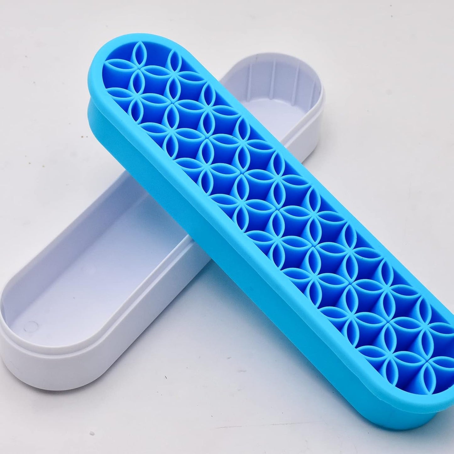 2 PCS Multi-Purpose Cosmetic Storage Box, Desktop Organizers Silicone Make Up Brush Storage Stand Desktop Storage Box for Brush,Eyeliner Pencil,Art Supplies, Painting Brush(Blue)