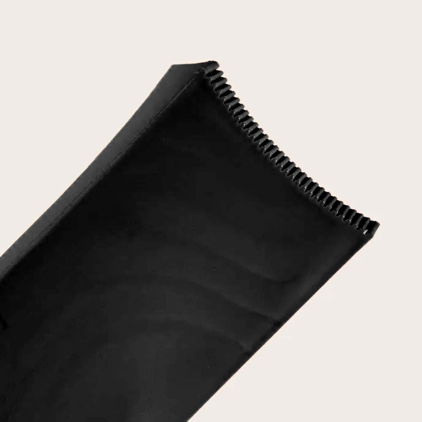 1 Pcs Professional Balayage Board with Teeth, Hair Dye Tools & Foiling Board for Salon Stylists, Coloring Paddle for Balayage Highlights, Durable Hair Dying Tools (Black)