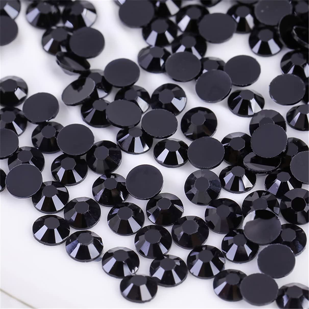 1500 Pieces SS16 4mm Flatback Rhinestones Clear Glass Round Gems Crystals for Nail Art DIY Crafts Clothes Shoes Bags （Black）