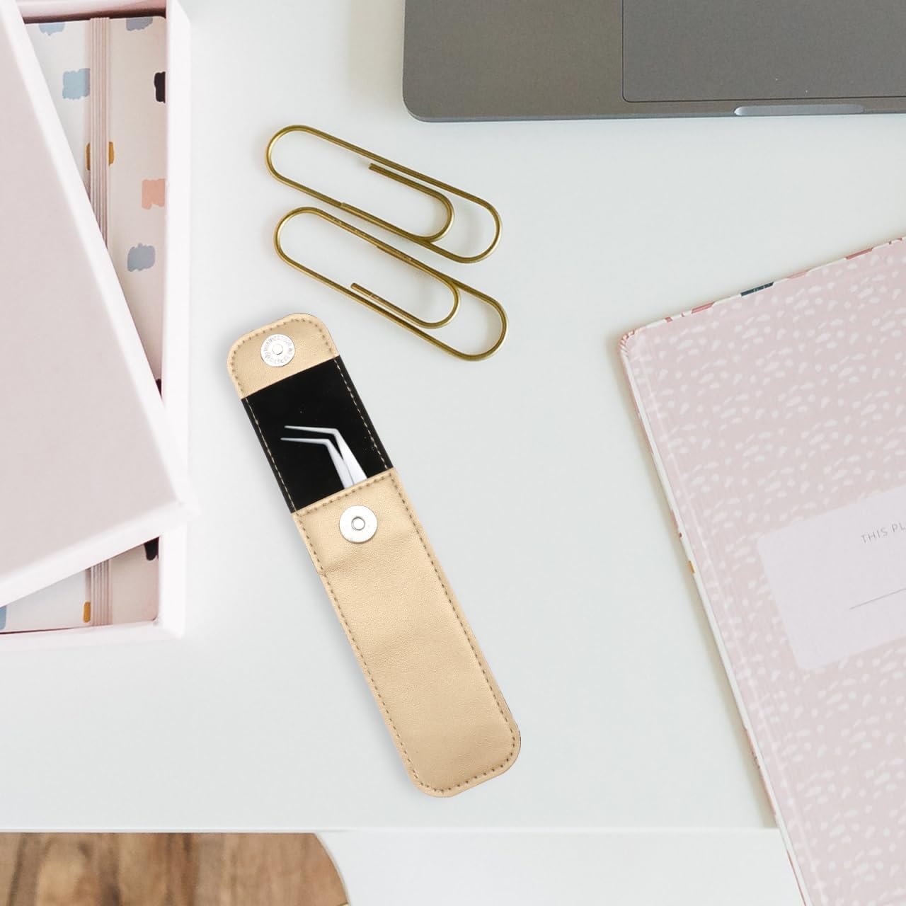 3pcs Tweezers Protective Case Beauty Eyelash Tweezer Sleeve Lashes Kit Eyelash Tweezer Cover Lash Kit Protective Tweezer Leather Sleeve Pu Leather Puller Miniature