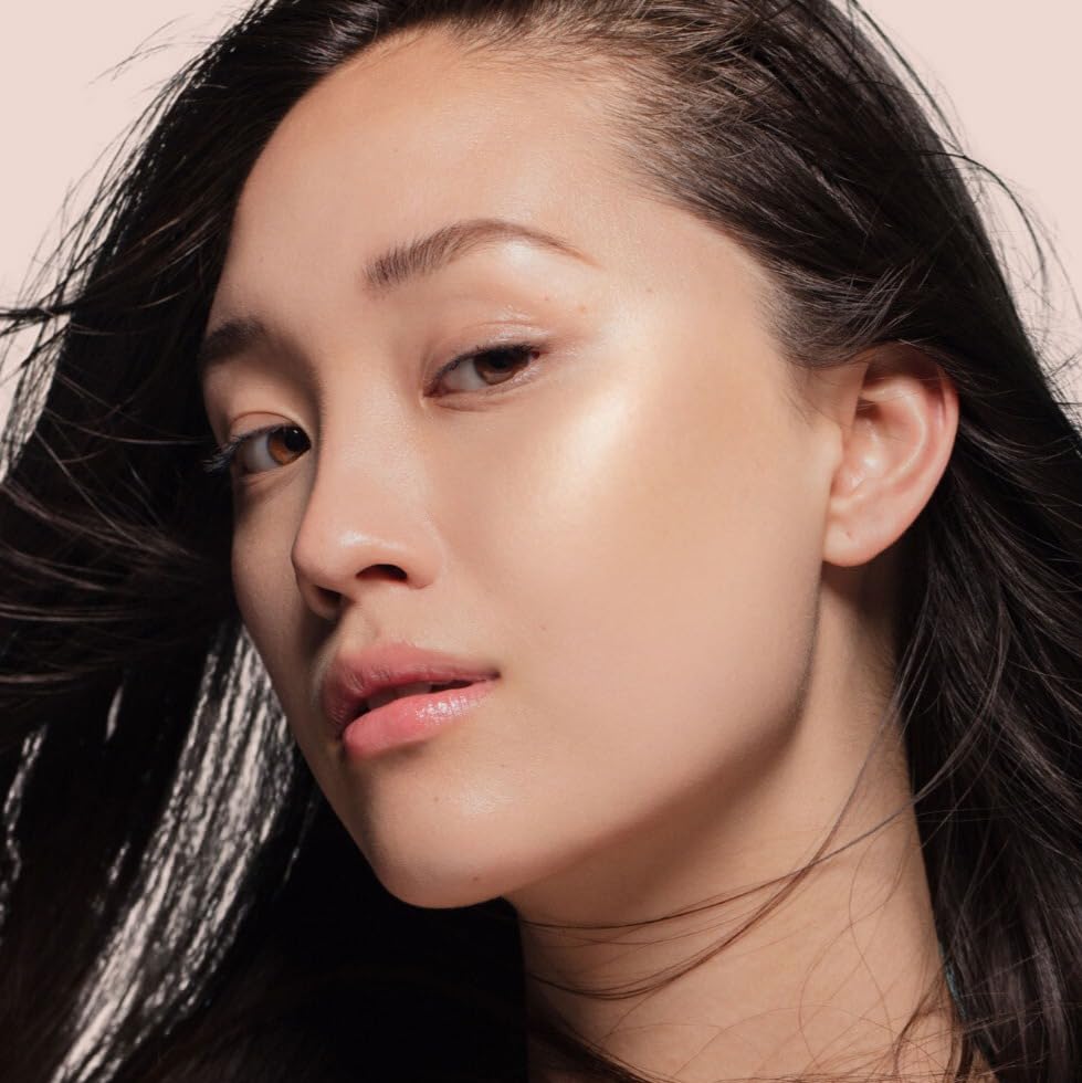 HALEYS Smoothing Highlighter Powder, Re-fract, Illuminating, Lightweight, Non-Caking, Smooths, Blurs, Long lasting, Nourishing & Skin-Softening, Infused with Spherical Powder, Macadamia Oil, V+CF