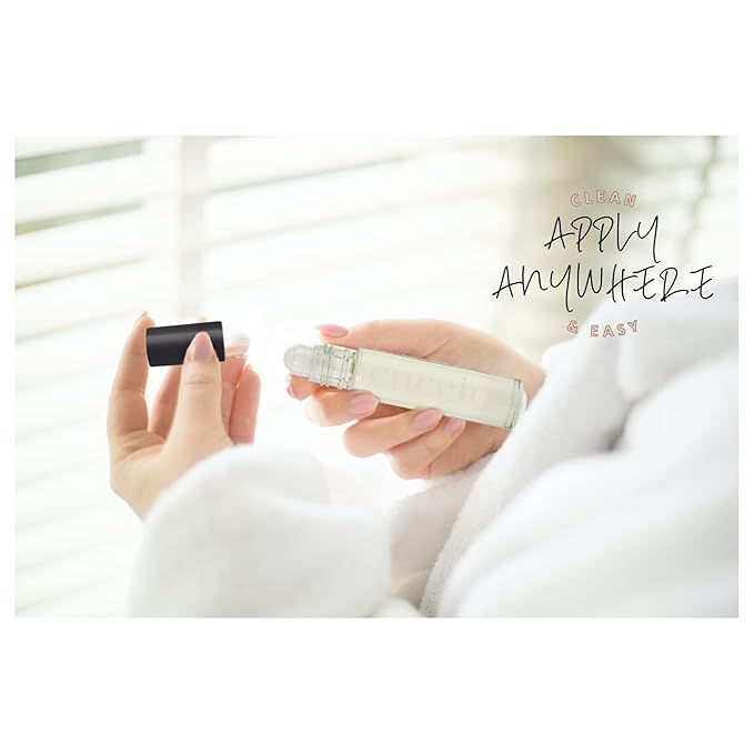 Cuccio Naturale Revitalizing Roll-on Cuticle Oil Pomegranate & Fig 10ml