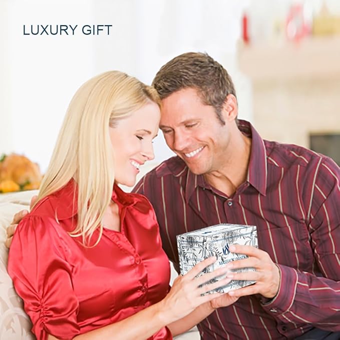 MELONY Soy Massage Oil Candle | Wine Chocolate | Low Temp | 2.82 OZ / 80G | Perfect Intensive Skin Treatment Candle | Nourishing with Almond Oil, Shea Butter & Cocoa Butter | Massage & Moisturise