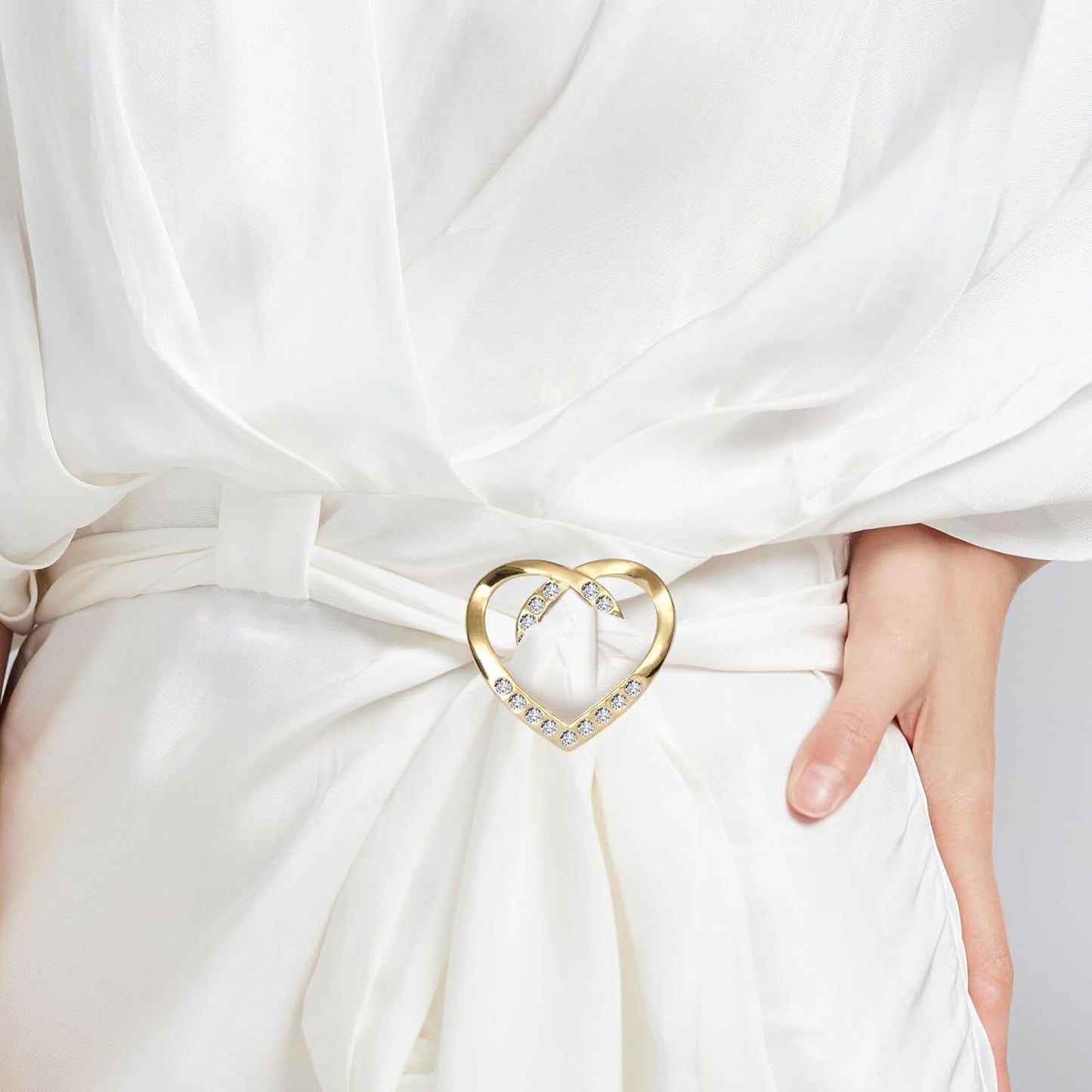 10 PCS Scarf Rings for Women, T-Shirt Tie Clips with 1 Storage Bag, Pearl Belt Buckles, Dress Cinch Clip, Silk Scarf Ring, Pearl/Heart-Shaped Buckles For Clothes Hat Belt Decor