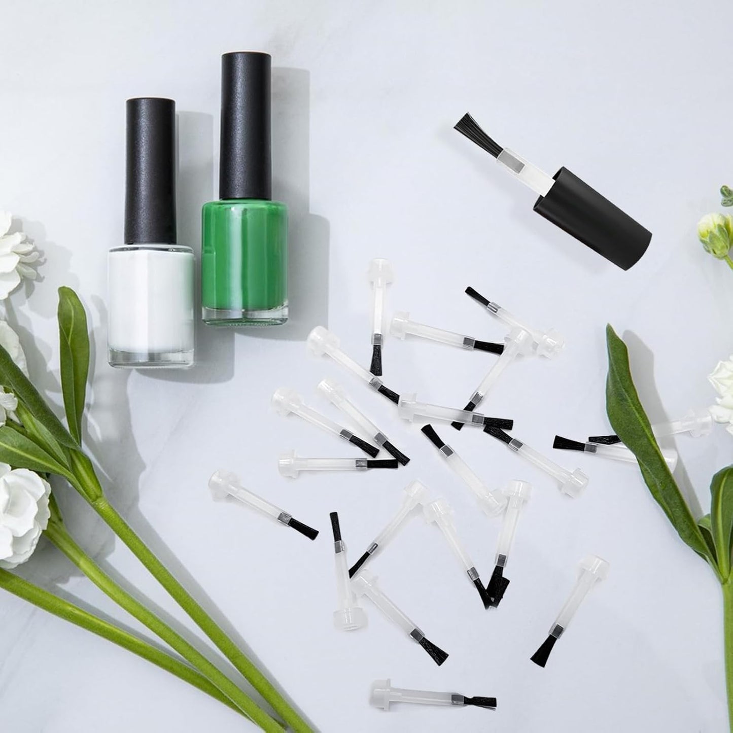 100 Pcs Nail Polish Brush Replacement Kit with Handle Mini Disposable Nail Brushes Dip Replacement Brush Dip Powder Liquid Replacement Soft Bristles Brush Head for Diy Nail Art Salon