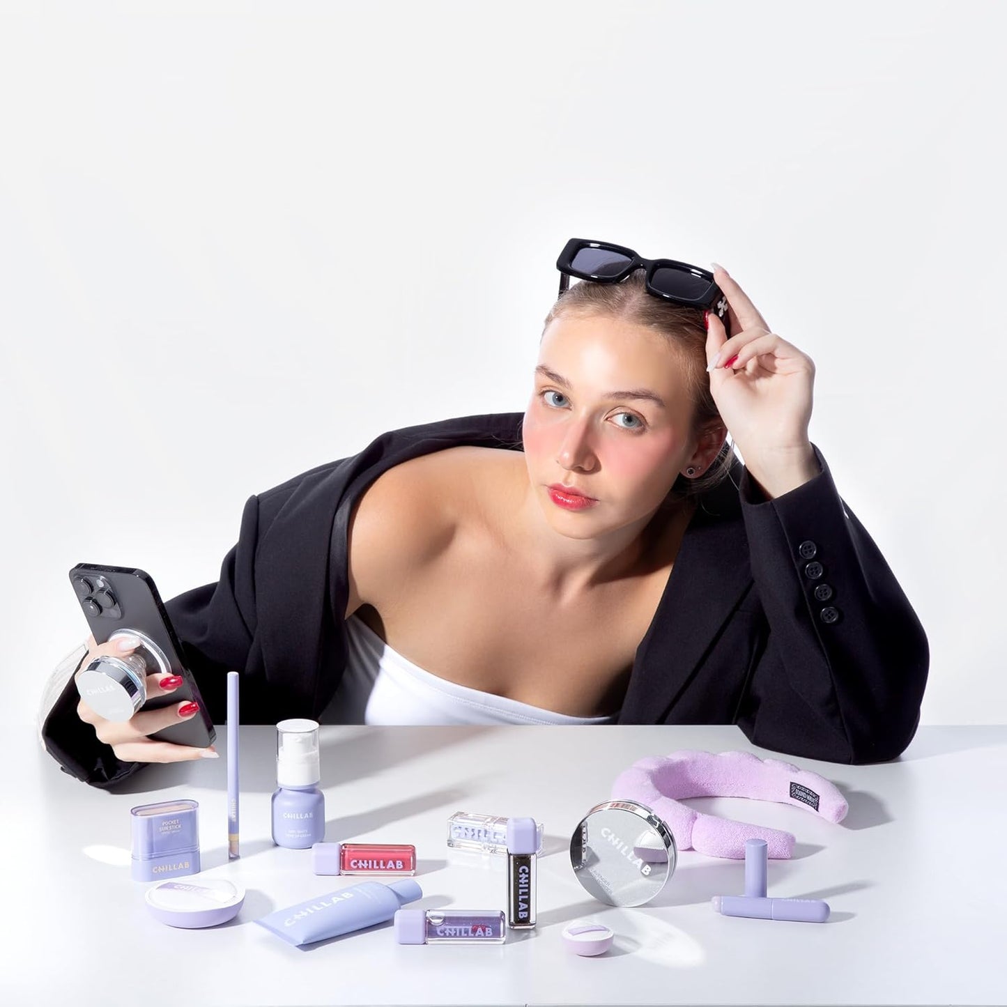 Chillab Luxe Ultimate Makeup Collection 14-Piece Set Includes Compact Powder, Lip Oil, Primer, Brushes, and Cloud Puff