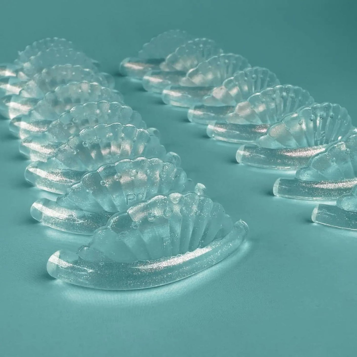 Sticky Pads for Lash Lift – Reusable Silicone Shields for Eyelash Perming, No Glue Needed, Self-Adhesive Curling Pads for Lash Lifting & Brow Lamination (Glitter Shell – 8 Pairs)