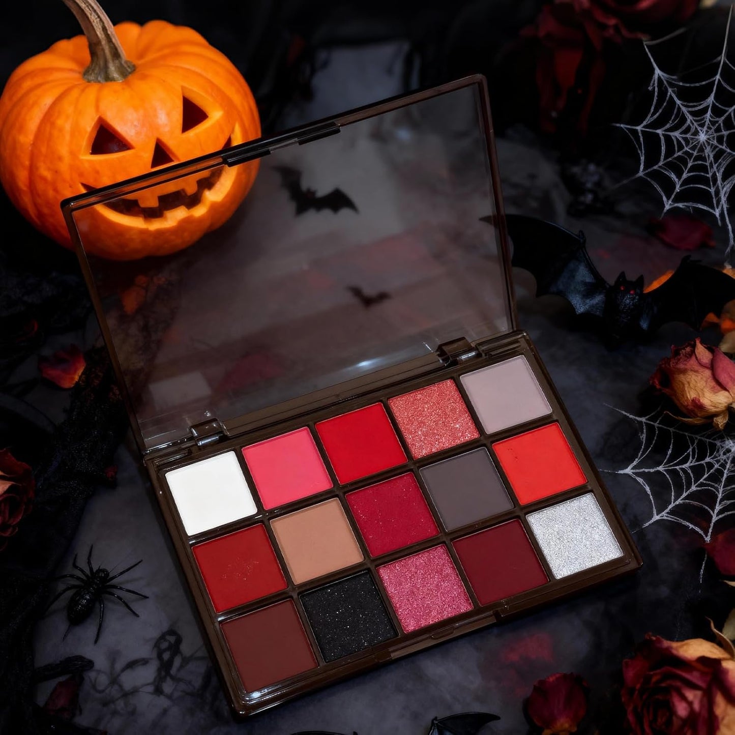 Erinde Red Eyeshadow Palette, 15 Colors Burgundy Gray Silver Eye Shadow Pallet, Matte, Shimmer, Glitter & Metallic, Highly Pigmented Blendable Makeup Kit for Halloween Costume, Cosplay & Party Looks