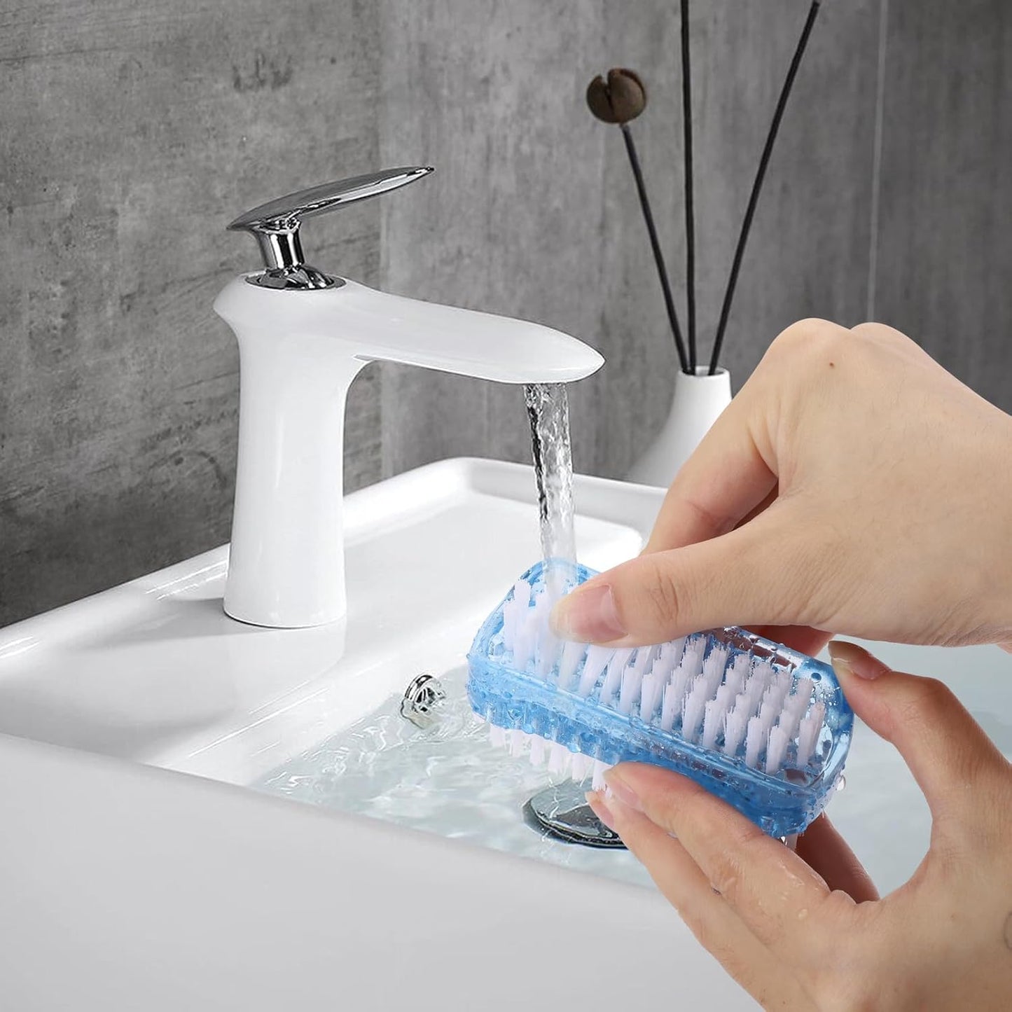 Nail Cleaning Brushes Plastic for Fingernails 2-Sided Non-Slip Nail Brushes 4 Pack(Blue and White)