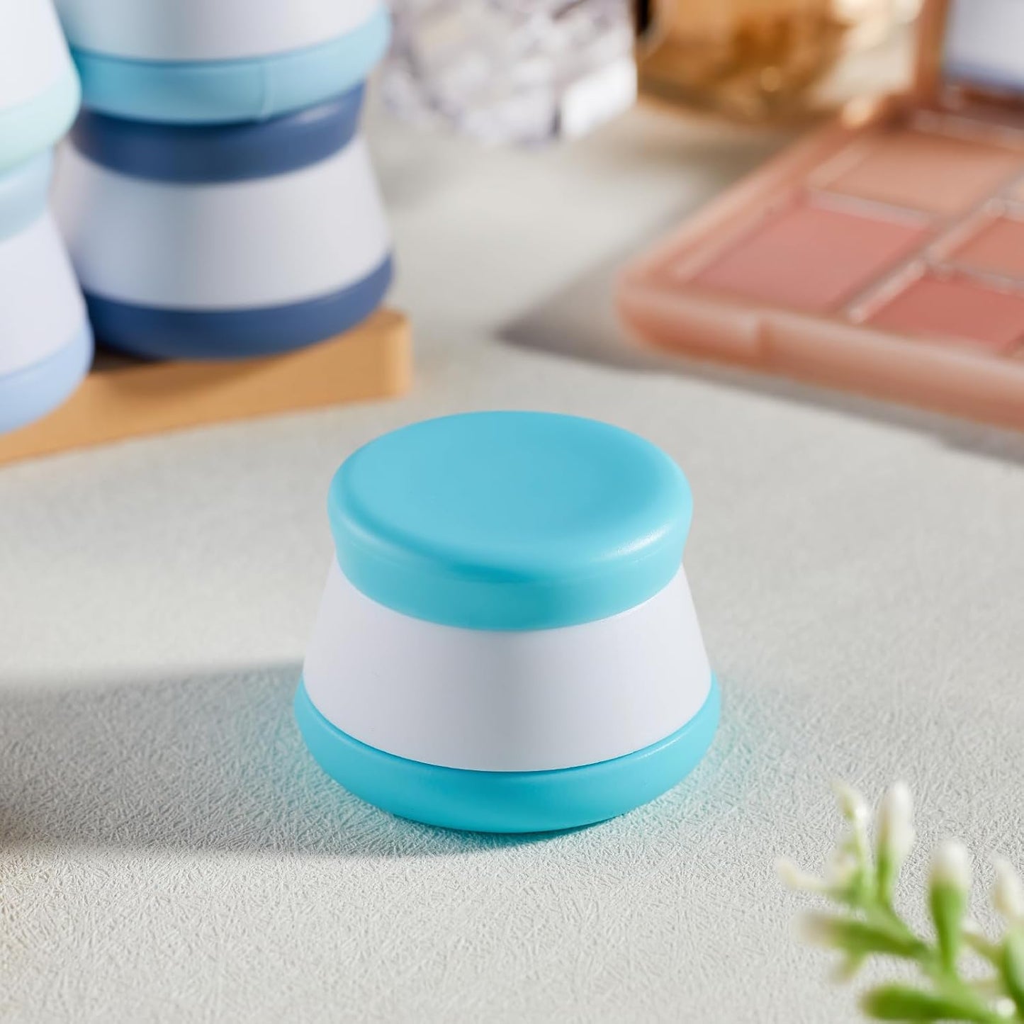 INSFIT Travel Containers for Toiletries, TSA Approved Silicone Cream Jars, Leakproof Travel Accessories with Lids