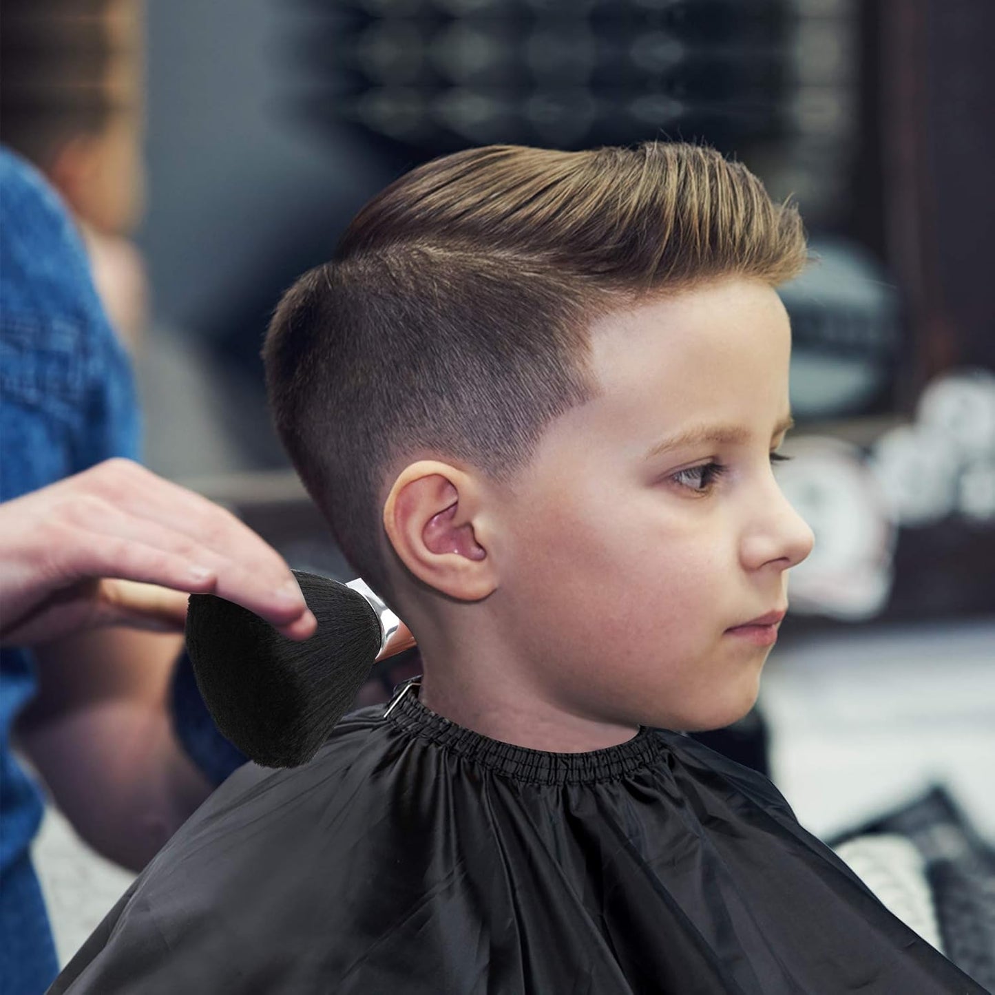 FEBSNOW Professional Hair Cutting Cape with Neck Duster Brush, Salon Barber Cape, Hair Cutting Accessories (Black)