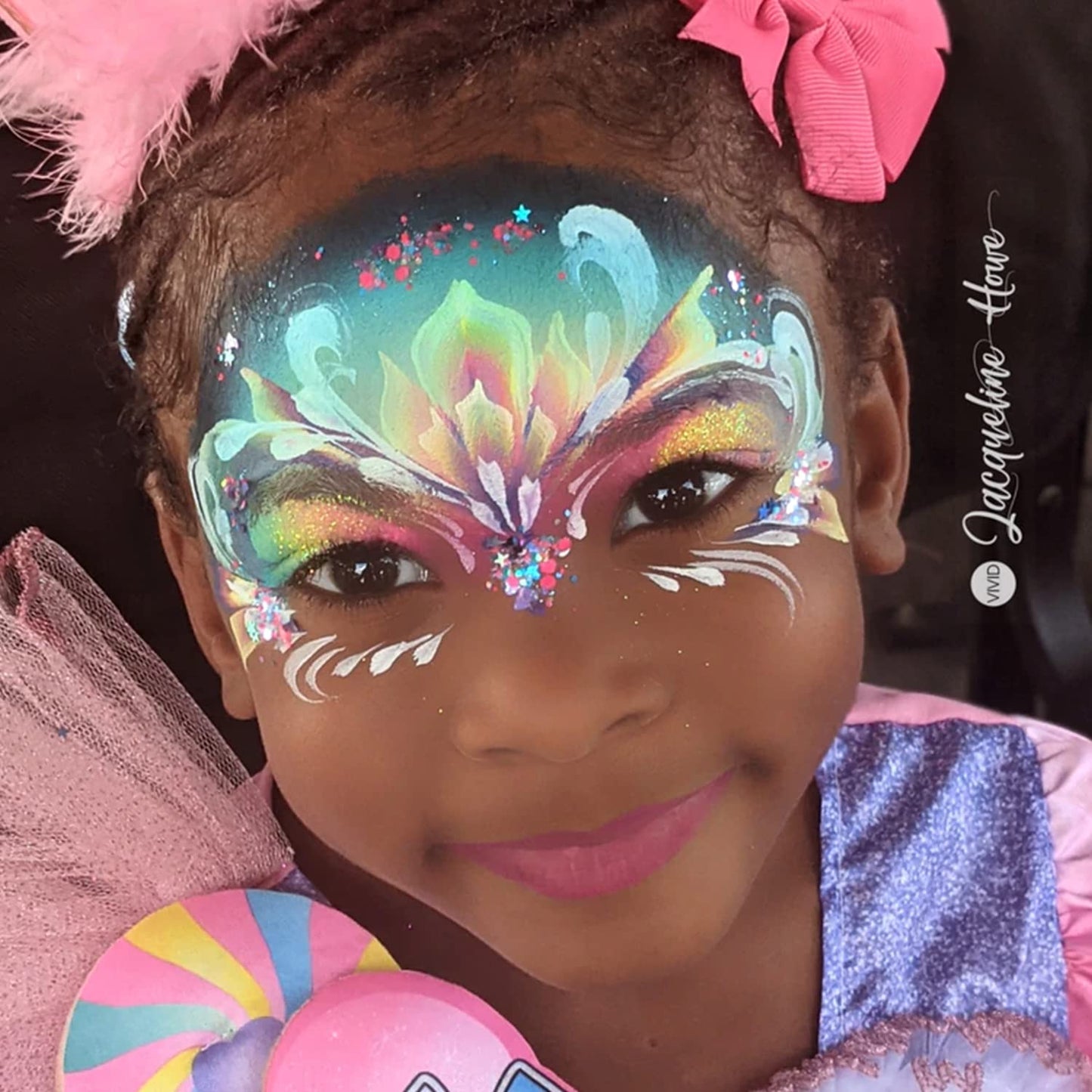 Kraze FX Dome Stroke - Wonder Upon Wonder (25 gm) by Jacqueline Howe Professional 1-Stroke Split Cake Hypoallergenic Non-Toxic Water Activated Face & Body Painting for Sensitive Skin Kid Safe Adults