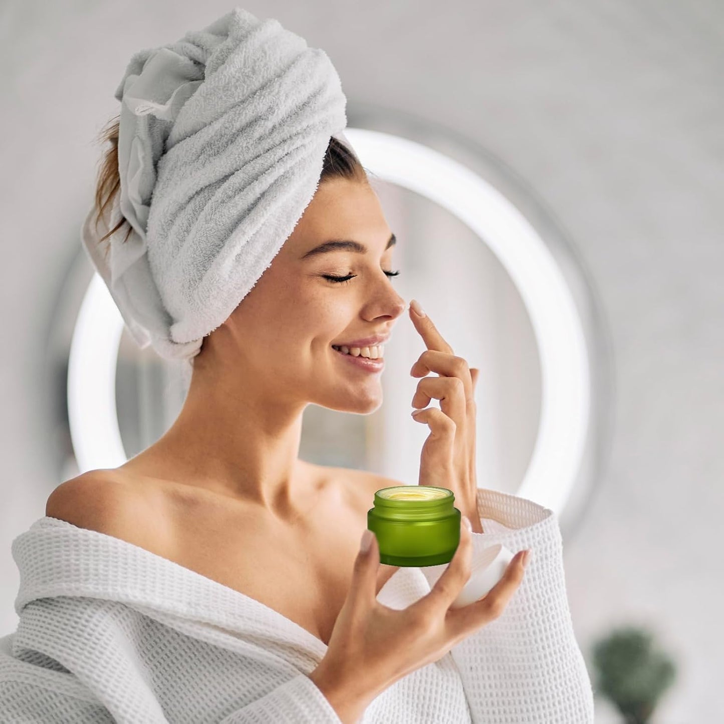 1oz Glass Jar with Lid, Hoa Kinh 25Pack Green Frosted Round Containers Cosmetic with Inner Liners and Black Lids Travel Jars for Storing Lip and Body Scrub, Lotion, Body Butter, Bath Salts, Liquid