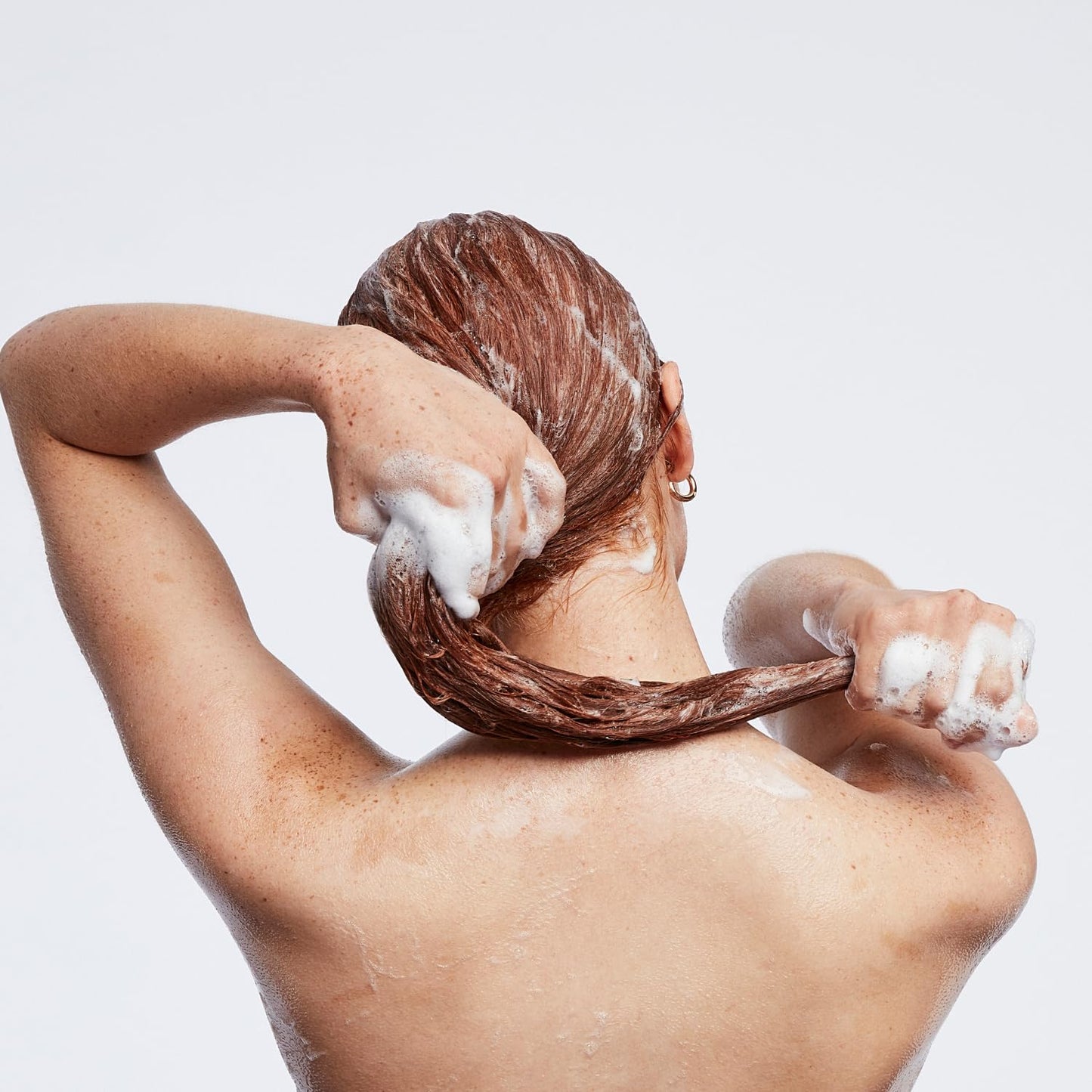 OUAI Medium Shampoo + Refill - Hydrating Shampoo with Coconut Oil, Babassu, Kumquat Extract and Keratin - Strengthens, Nourishes and Adds Shine - Sulfate Free Hair Care Products (2 Count, 10 Oz/32 Oz)