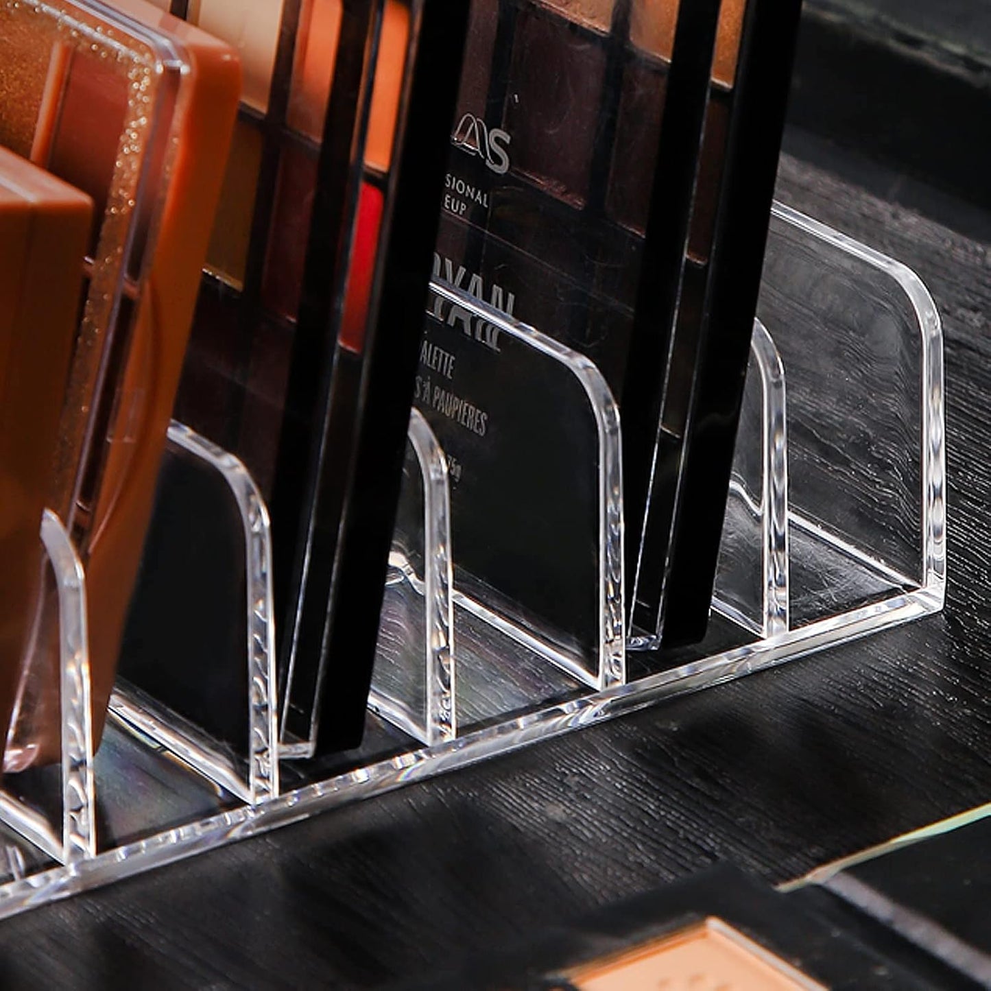 Vowcarol Eyeshadow Palette Organizer, Acrylic 7-Section Divided Makeup Palette Organizer Holder - Clear 2 Pack