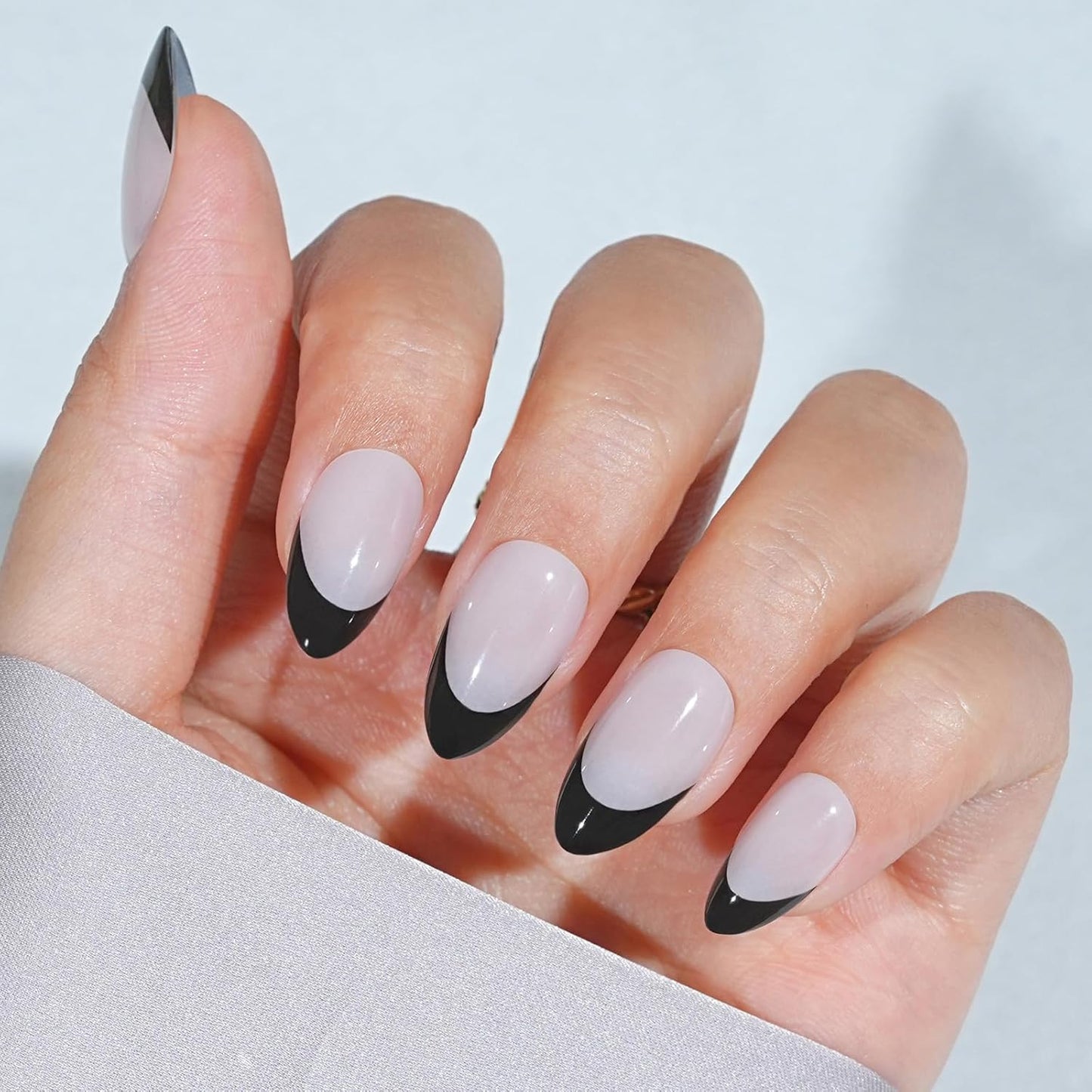 French Tip Press On Nails Almond - Noir French,Black Press On Nails Halloween, Acrylic Short Halloween Nails with Nail Glue, Fit Perfectly & Natural Stick On Nails in 16 Sizes - 32 PCS Soft Gel Kit