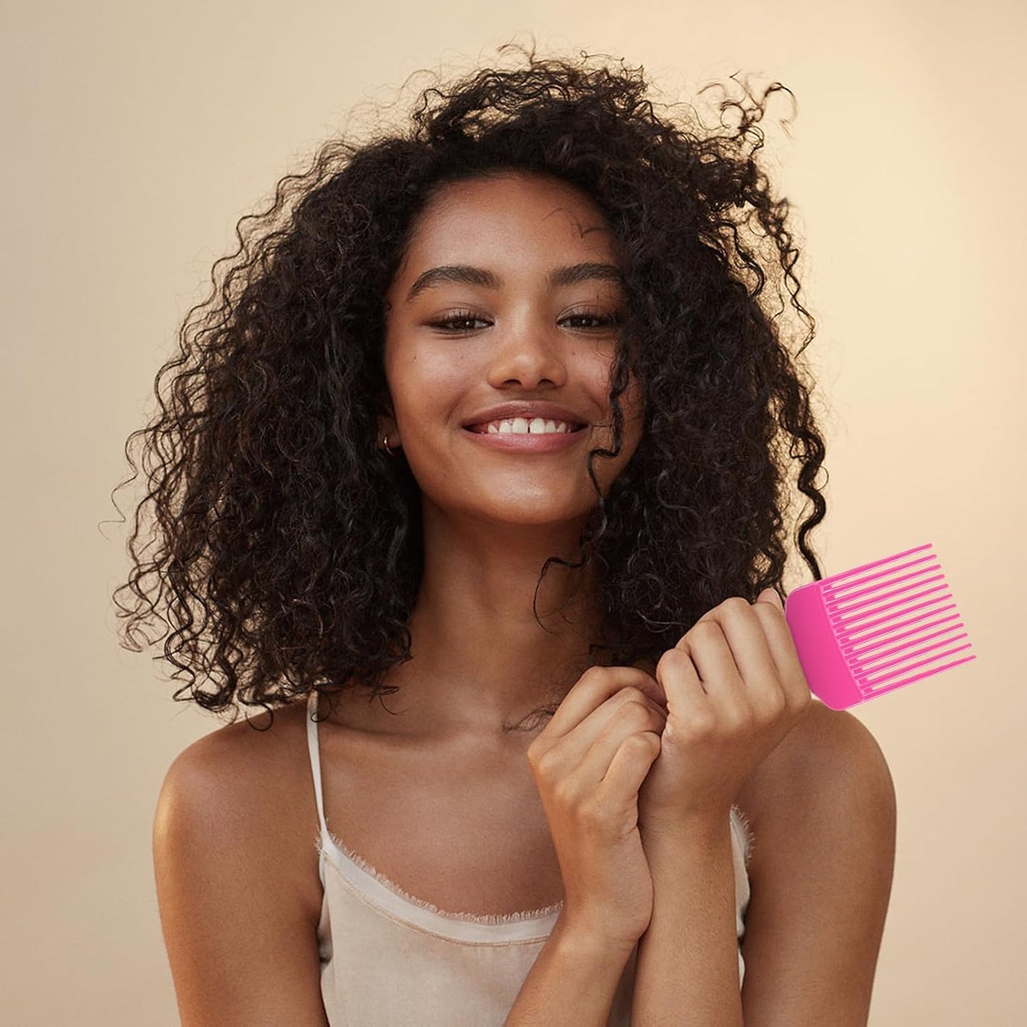 2 Pcs Hair Pick Wide Tooth Lift Hair Comb for Hair Styling Detangling Plastic Afro Pick for Women Men