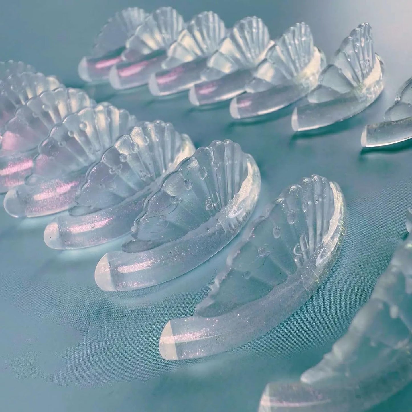 Sticky Pads for Lash Lift – Reusable Silicone Shields for Eyelash Perming, No Glue Needed, Self-Adhesive Curling Pads for Lash Lifting & Brow Lamination (Glitter Shell – 8 Pairs)