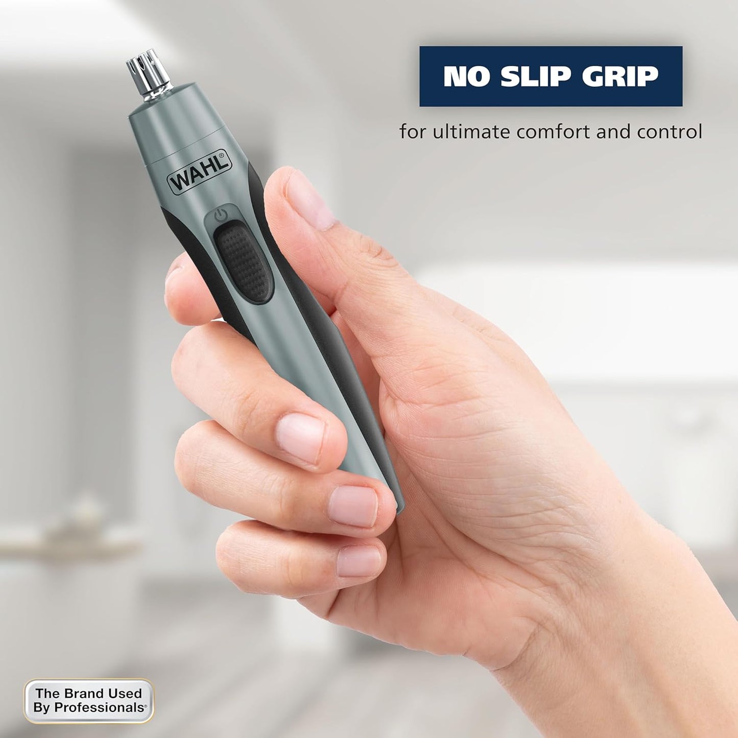 Wahl Clipper Battery Operated, Precision Ear and Nose Hair Trimmer for Men, Hygienic Nose Trimmer with Rinseable Blade for Easy Cleaning, Perfect for Travel – Model 3026462