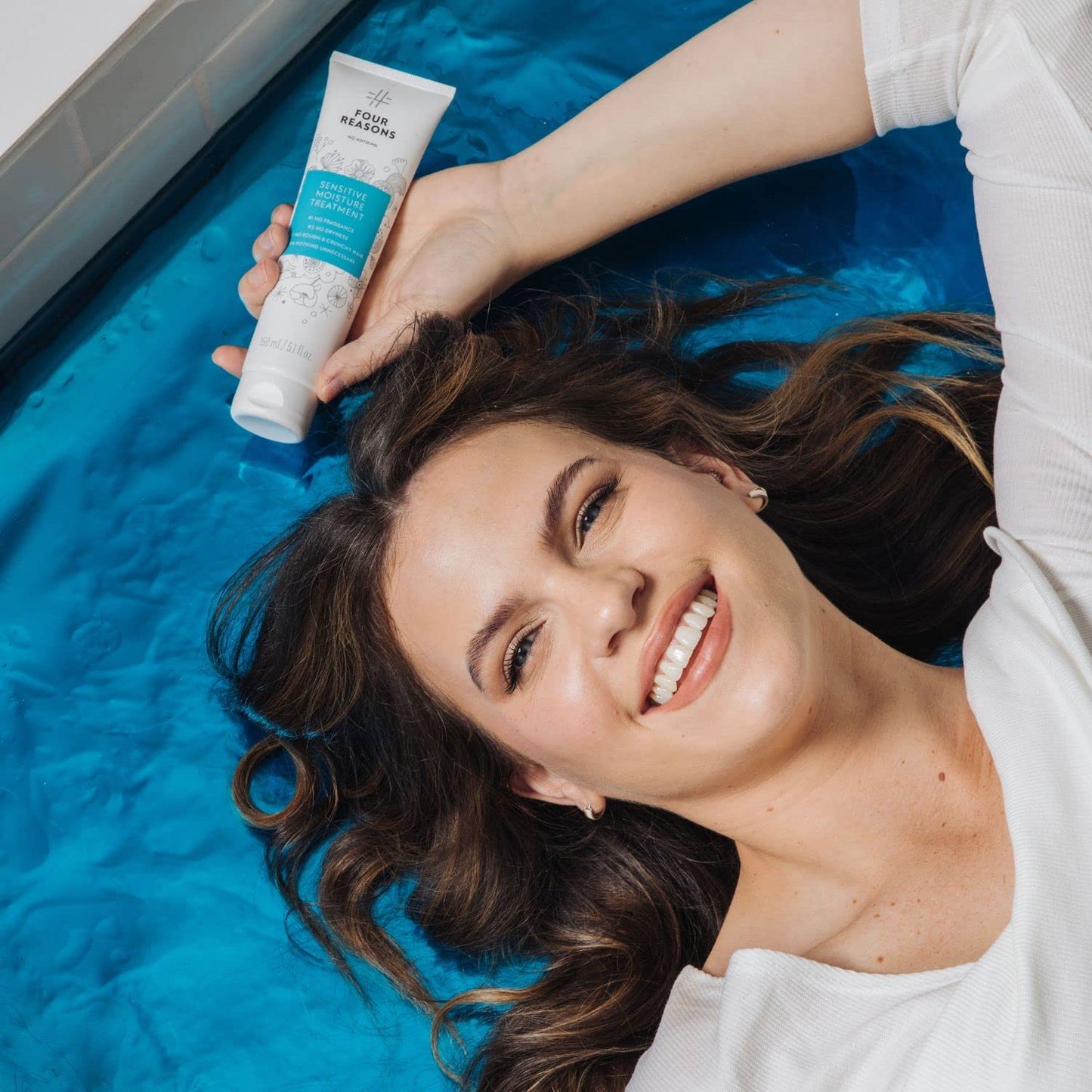 No nothing Sensitive Moisture Treatment - Perfume-free, Moisturising Intensive Treatment - For Dry and Damaged Hair - 100% Vegan -150 ml (New Packaging)