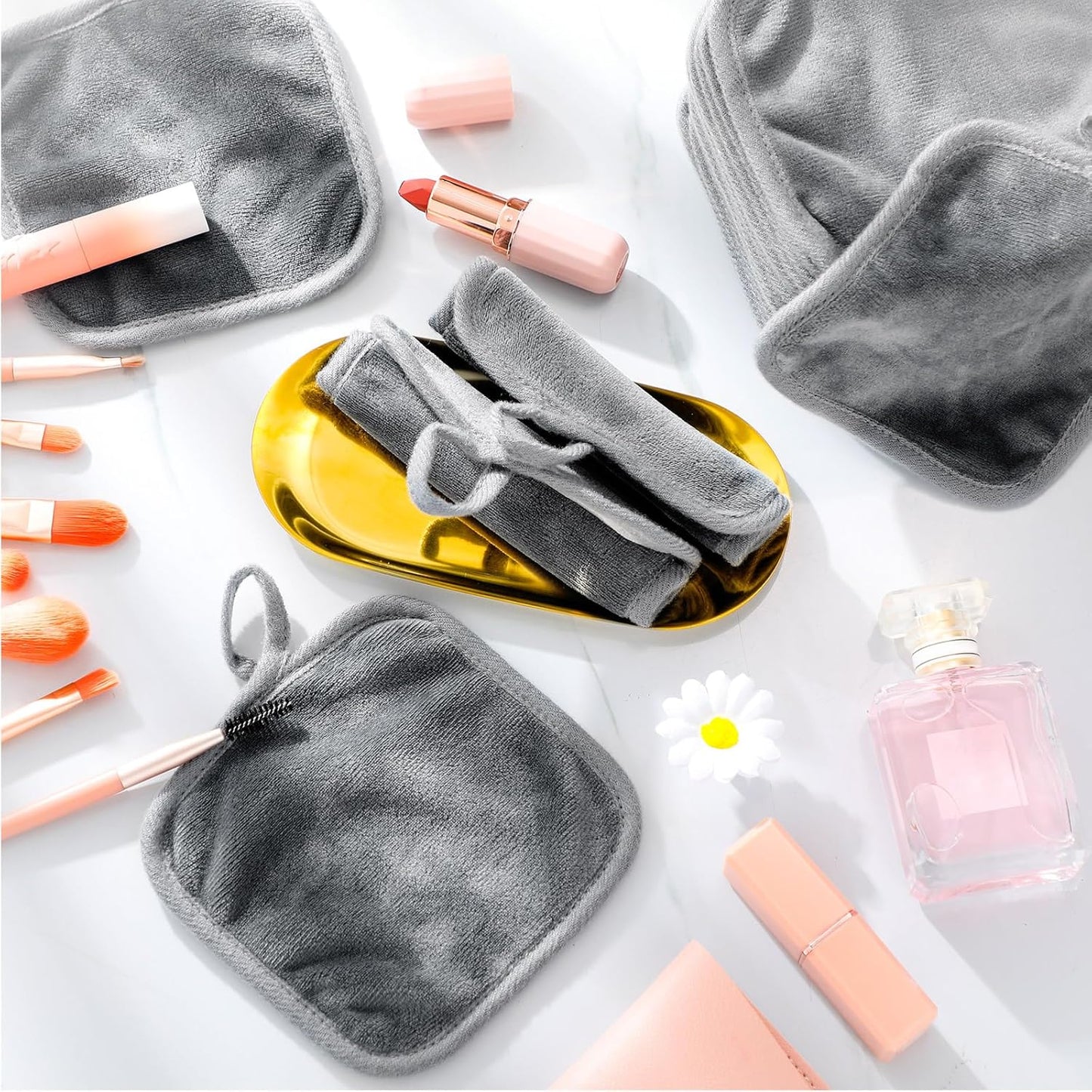 32 Pcs Makeup Remover Pads 5 x 5 Inch Soft Reusable Cloths for Eye Face Cloth Microfiber Washable Makeup Remover Towel Removal Cleaning Cloth for Women(Gray)