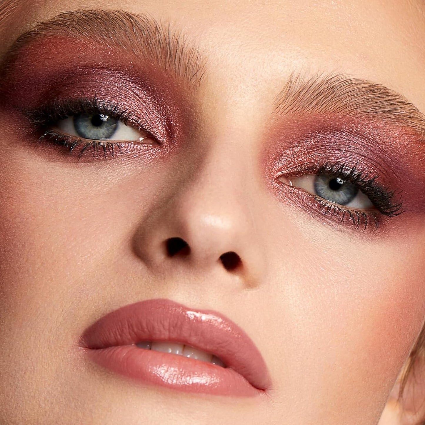 Boobeen 11-Color Eyeshadow Palette - Matte & Shimmer, High Pigment Creamy Eye Shadow Powder, for Dramatic Day to Night Looks, Blendable & Neutral