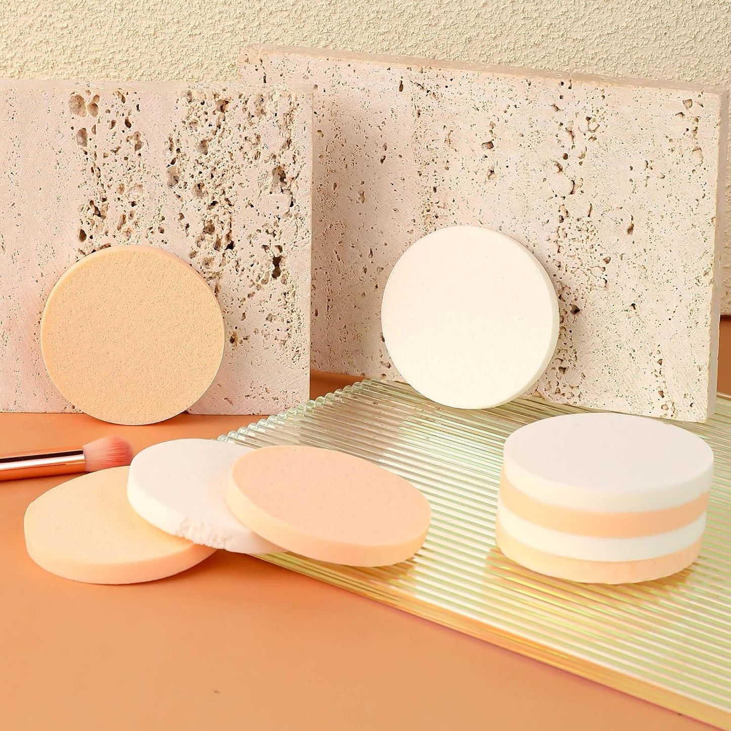 12 Pcs Round Makeup Sponges for Foundation Facial Powders Puff Cosmetic Sponge Round Foam Pad Powders Blender for Liquid Foundation Cream Powdes Concealer - Wet Dry Use