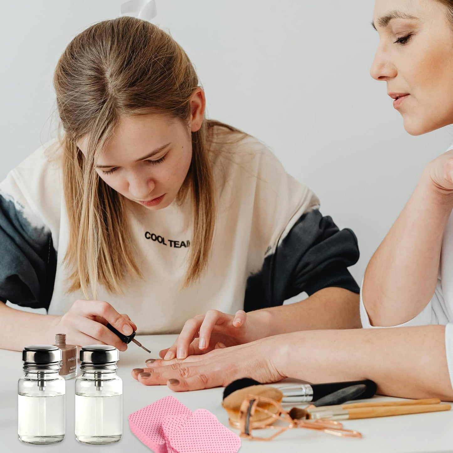 Clear Nail Polish Remover - 120ml Glass Metal Push Down Pump Dispenser - 200pcs Lint Free Nail Wipes - Alcohol Eye Makeup Remover