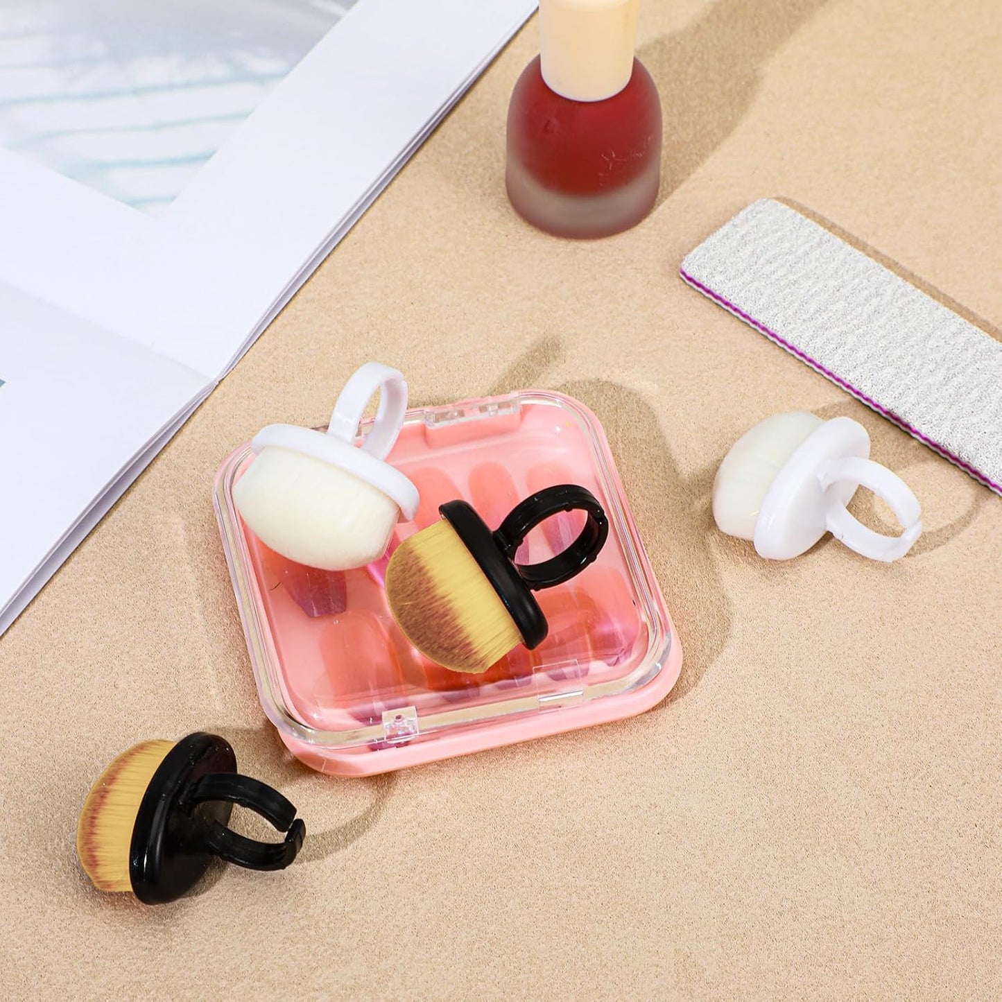 4 Pcs Nail Dust Cleaning Brush Ring, Soft Nail Brush Portable Nails Duster Tools for Manicure And Pedicure,Black and White