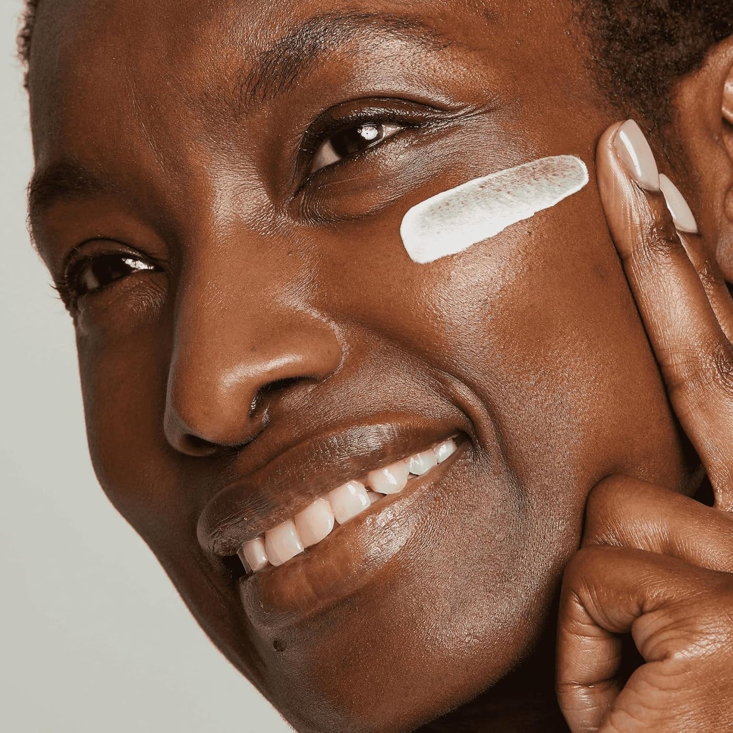 No7 Protect & Perfect Intense Advanced Face Cream - Hydrating Face Moisturizer with SPF - Formulated with Hyaluronic Acid & Collagen Peptide Technology to Help Reduce Fine Lines & Wrinkles (1.69 Oz)