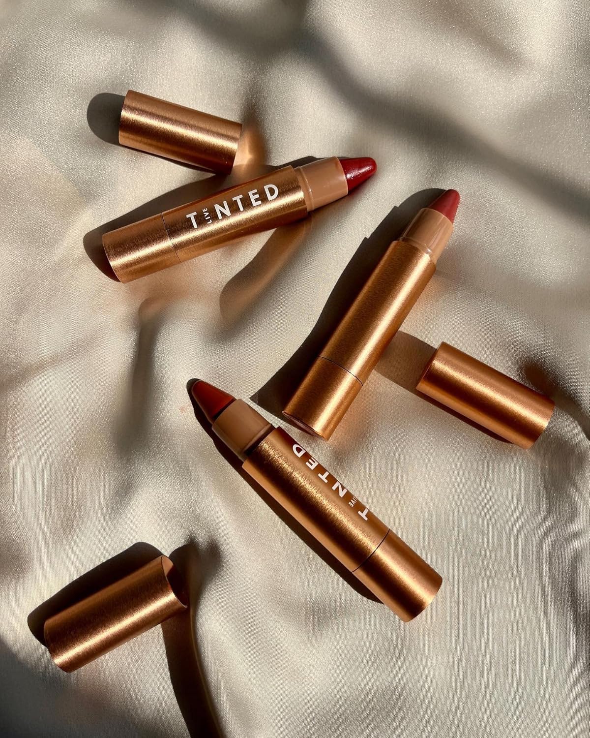 Live Tinted Huestick Multistick: Eye, Lip, & Cheek All In One Makeup stick with Hyaluronic Acid, Squalane, Twistable Crayon Design, Vegan Formula, Made for a Creamy Blendable Feel, Balance 3g / 0.1oz